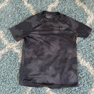 Men’s Under Armour the tech tee size small